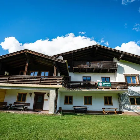 Mittereggalm מלון *