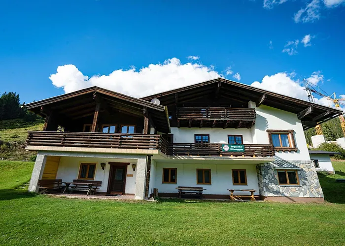 Mittereggalm Otel *