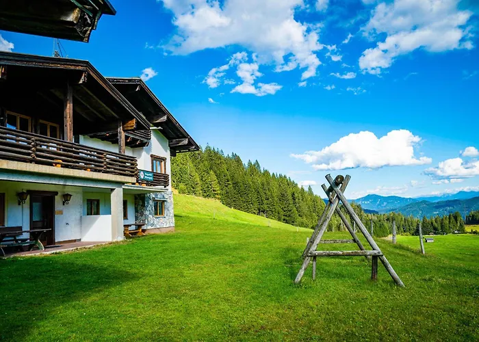 Mittereggalm Otel *
